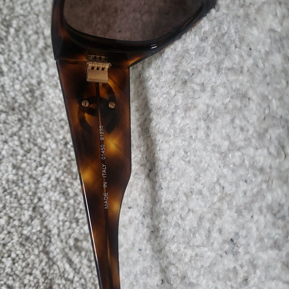Chanel Tortoiseshell Sunglasses AUTHENTIC - Picture 6 of 12
